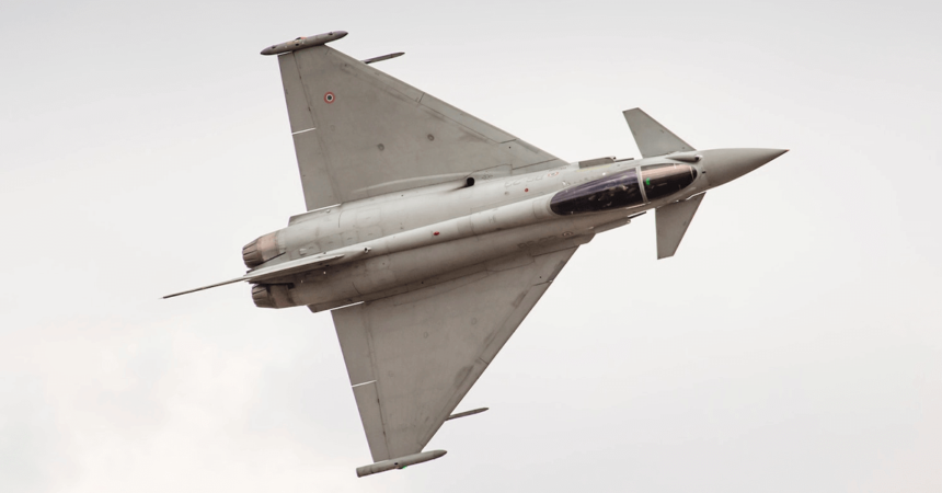 Joint Multibillion-Dollar Jet Fighter Development Sets 2025 Timetable for Sensors dassault rafale