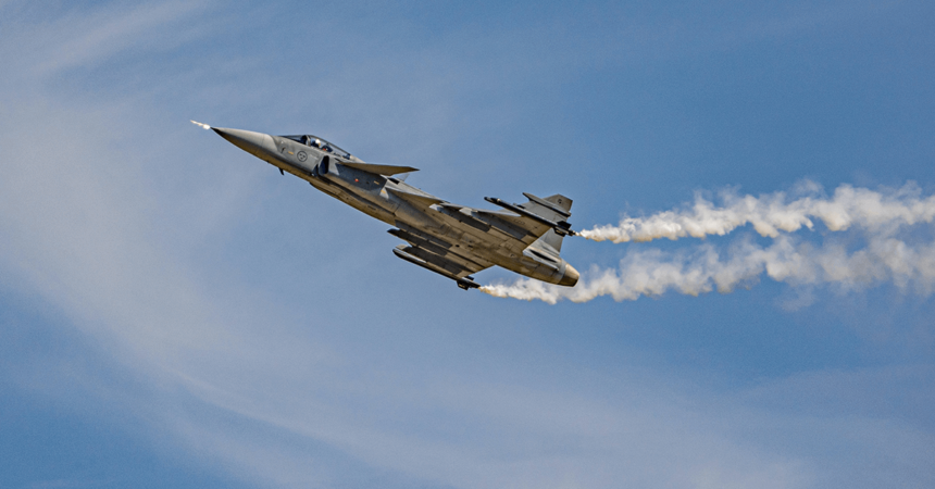 Saab JAS 39 Gripen jas 39 gripen with smoke on